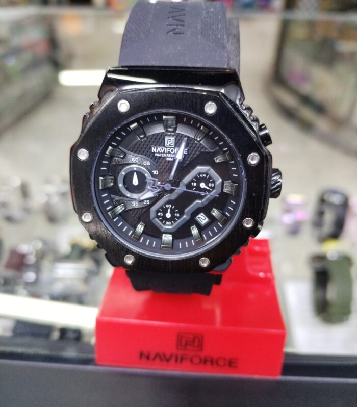 RELOJ NAVIFORCE NEGRO