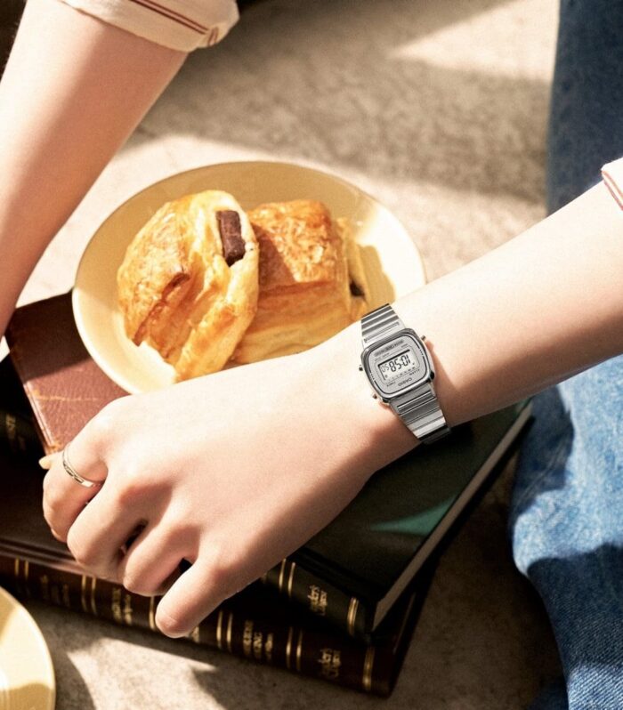 Reloj Casio LA670WD-1DF