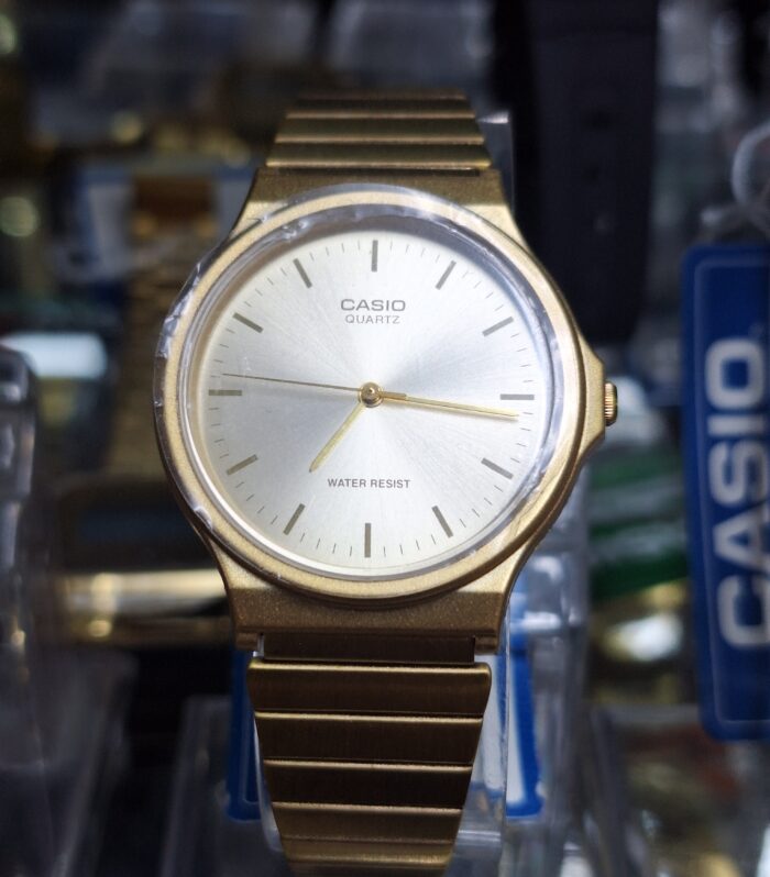 Reloj Casio MQ-24G-9E 10103