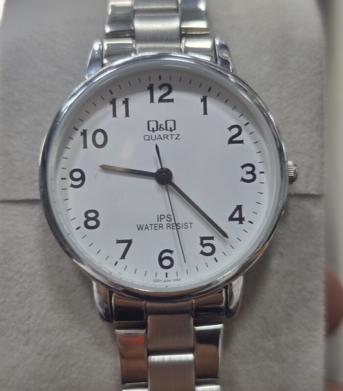 Reloj QyQ-020